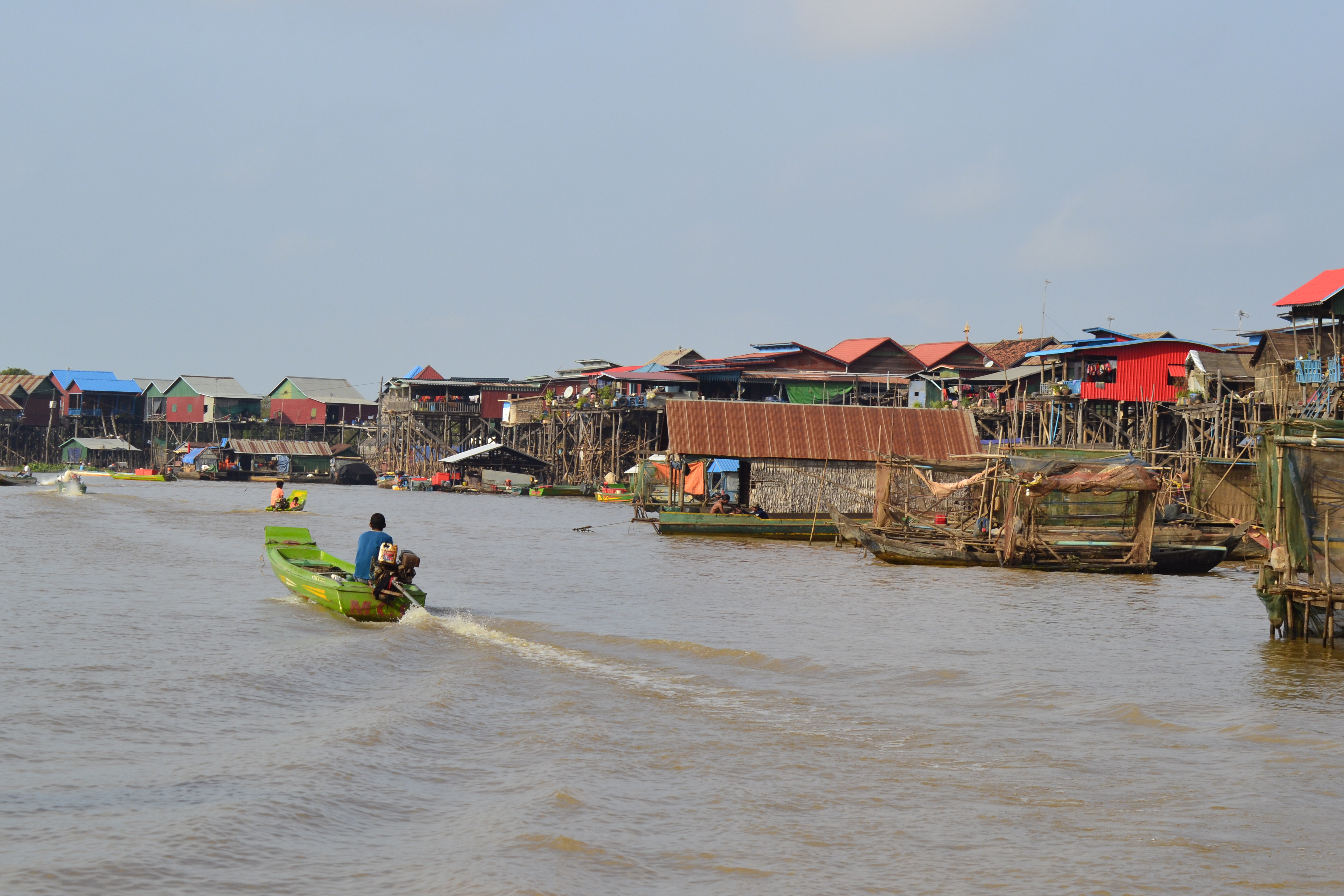 Zoomer sur l'image : lac Tonlé Sap
