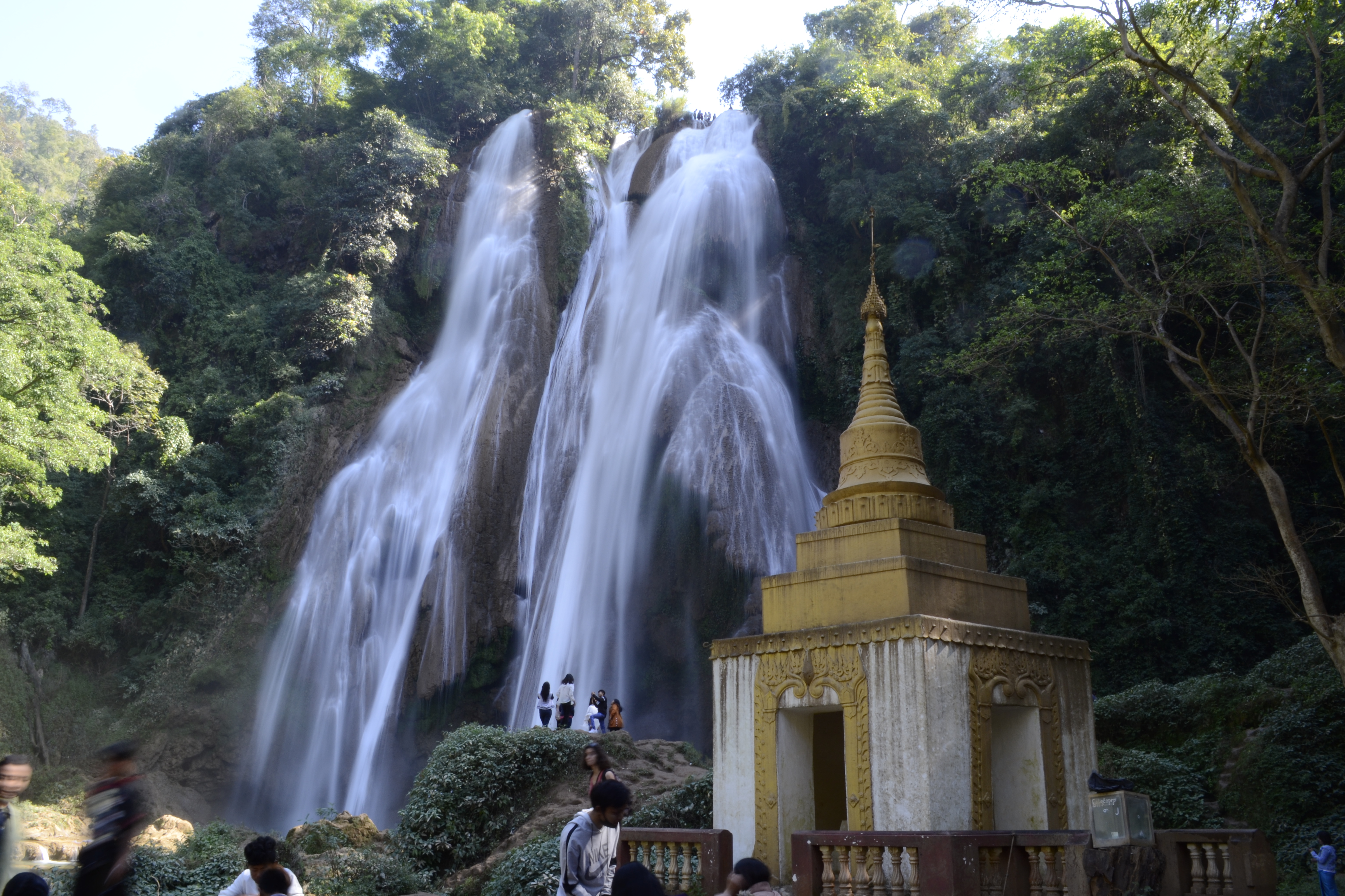 Zoomer sur l'image : Anisakan Falls