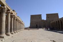 Esplanade du temple d'Isis